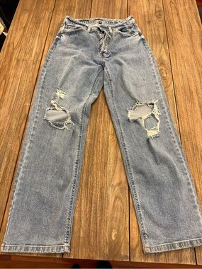 wild fable Women's Relaxed Light Blue Distressed Jeans